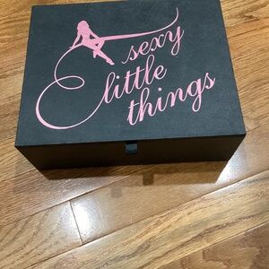 Victorias Secret Sexy Liitle Things Empty Box